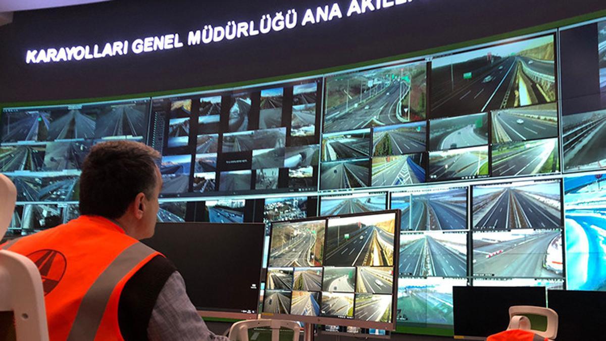 Türkiye’de 68 bin kilometrelik yol ağında karla mücadele
