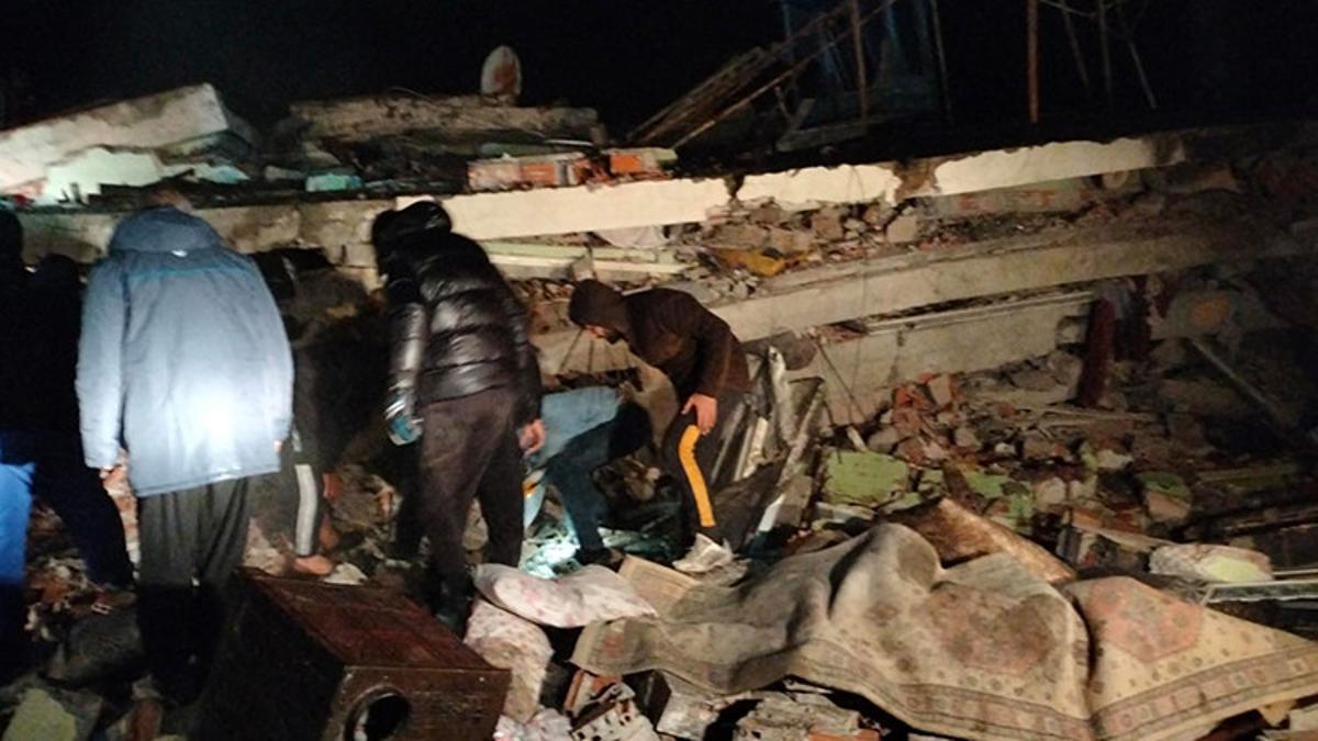 Son dakika… Ankara Cumhuriyet Başsavcılığı deprem fırsatçılarına soruşturma açtı Son dakika… Ankara Cumhuriyet Başsavcılığı deprem fırsatçılarına soruşturma açtı