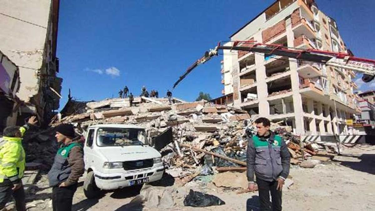 AFAD depremzedeler için oluşturulan tahliye noktalarını duyurdu