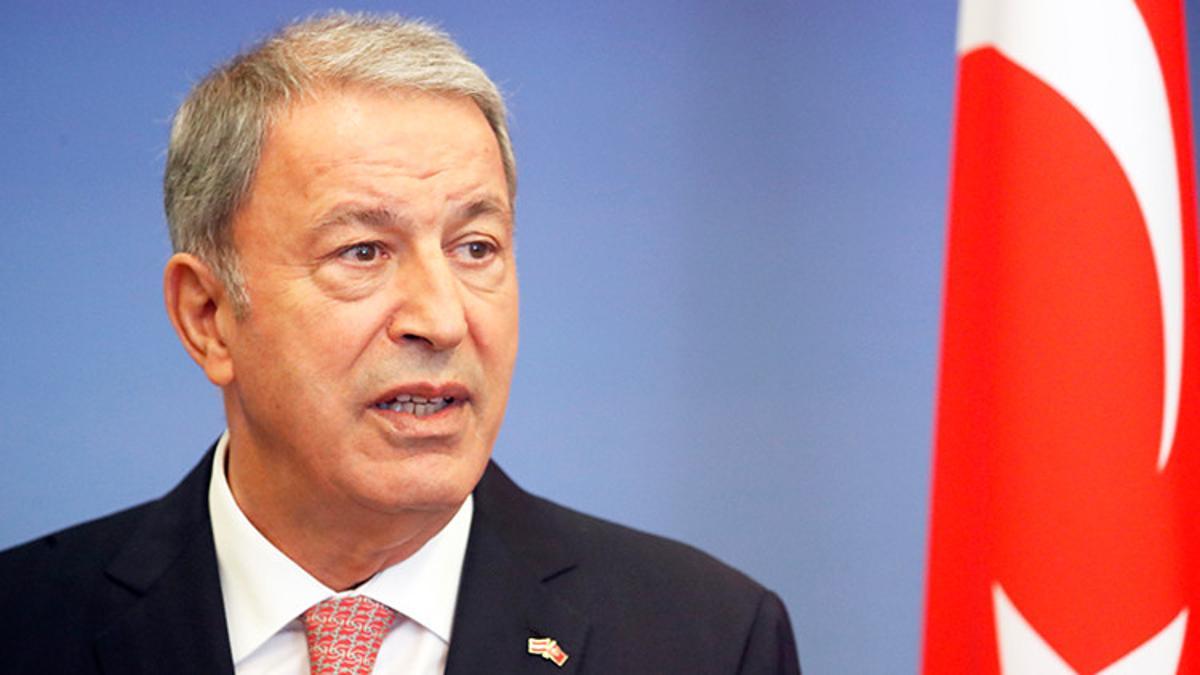 Bakan Akar: TCG İskenderun ile 545 kişinin nakli gerçekleştirildi