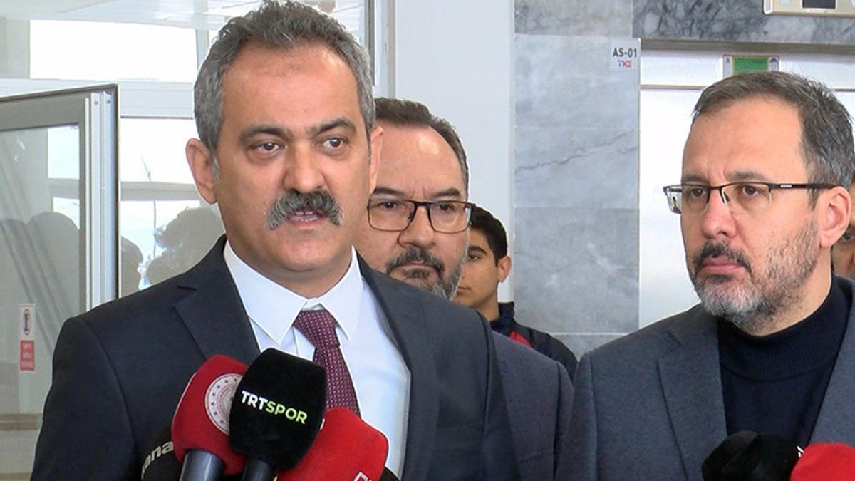 Bakan Özer: Deprem bölgesindeki 35 bin 24 öğrenci diğer illere naklini aldırdı