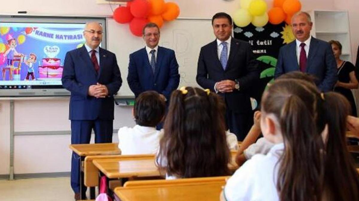 İzmir Valisi Köşger duyurdu! 8 okula tahliye kararı