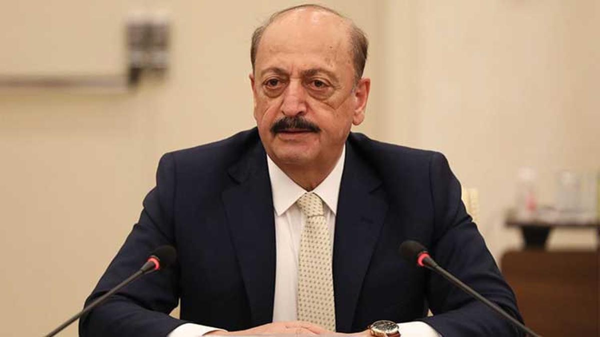 Bakan Bilgin: Depremlerde 34 çalışma arkadaşımı kaybettim, acımız büyük Bakan Bilgin: Depremlerde 34 çalışma arkadaşımı kaybettim, acımız büyük