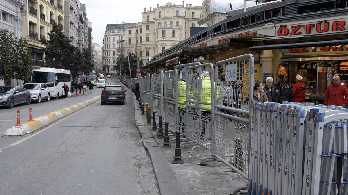 Beyoğlu Taksim’de 8 Mart önlemleri