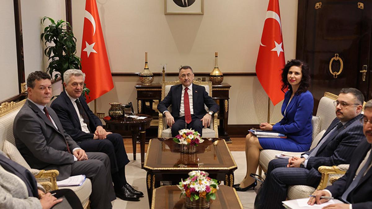 Cumhurbaşkanı Yardımcısı Oktay, BM Mülteciler Yüksek Komiseri Grandi ile bir araya geldi