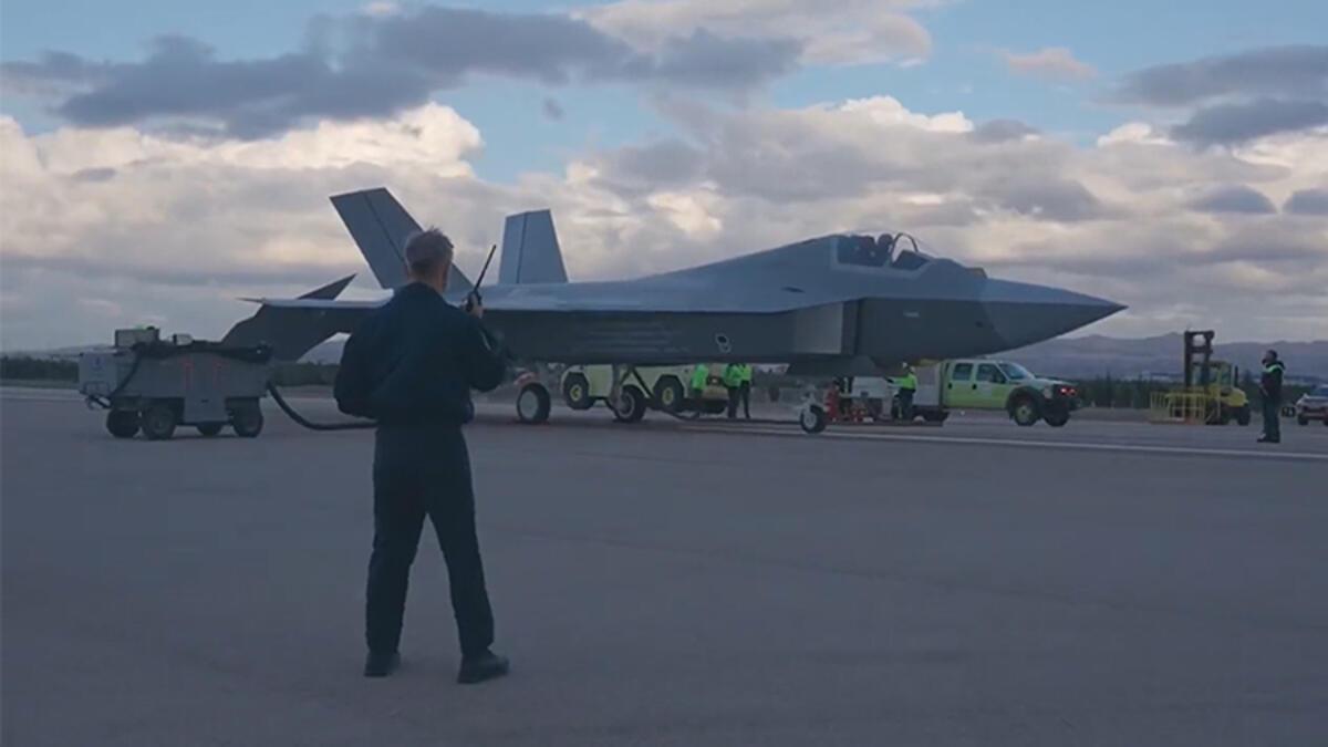 Savunma Sanayi Başkanı Demir paylaştı Milli Muharip Uçak'ın ilk görüntüleri