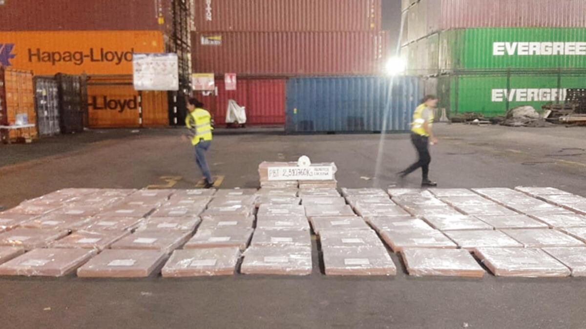 Türkiye varışlı gemide 2 3 ton kokain yakalandı
