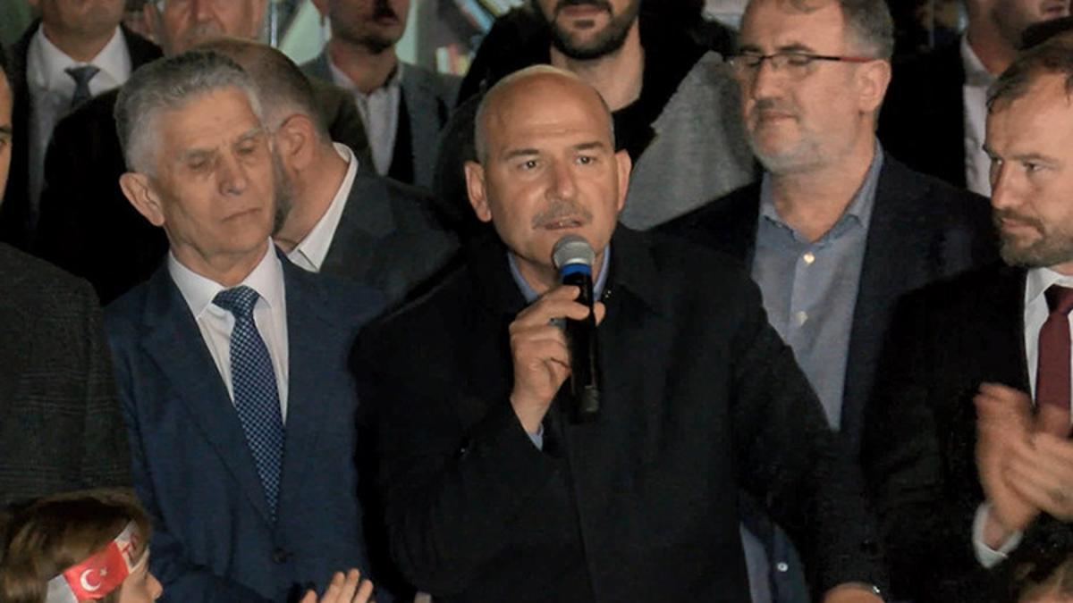 Bakan Soylu: Şu anda Erzurum’da binlerce insan sokakta, tahrik etmiş, provoke etmiş, karıştırmış