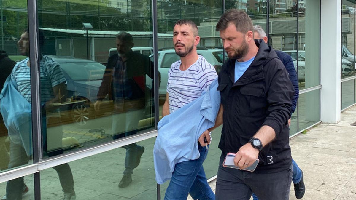 Borcunu ödemeyen müşterisini satırla yaralayan kasap yakalandı