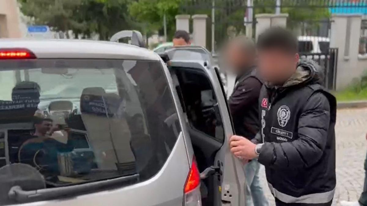 Babasını öldürdü, ‘Alkollüydüm hatırlamıyorum’ dedi Babasını öldürdü, ‘Alkollüydüm hatırlamıyorum’ dedi