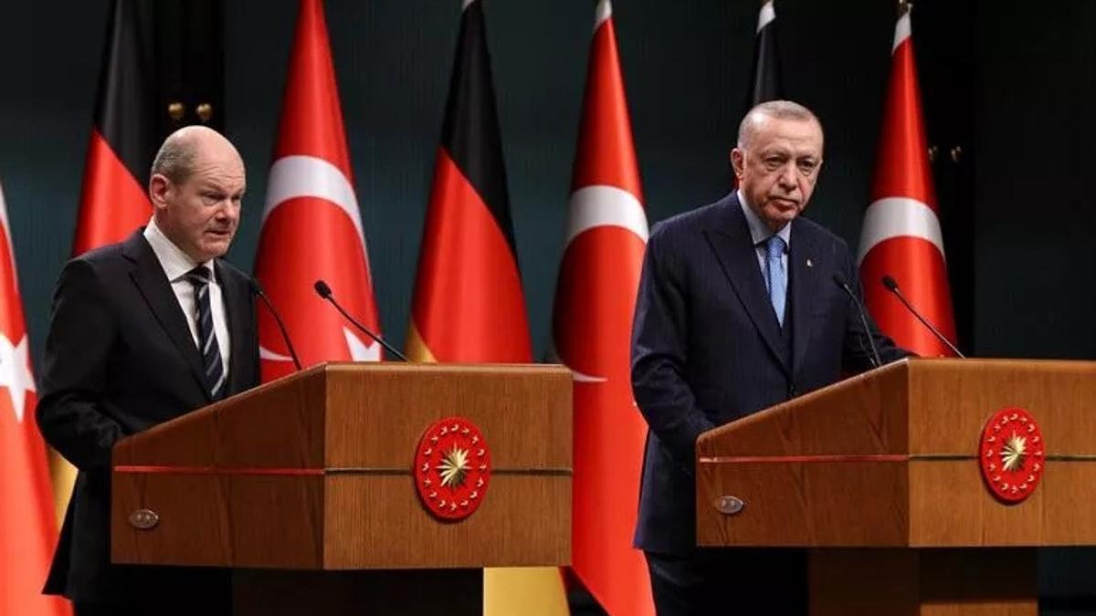 Almanya Başbakanı Scholz, Erdoğan’ı tebrik etti