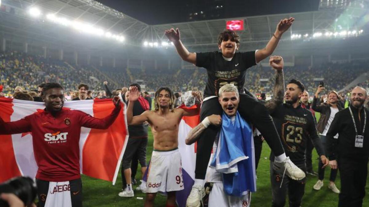 Spor Bakanı Kasapoğlu ve TFF den Galatasaray a tebrik