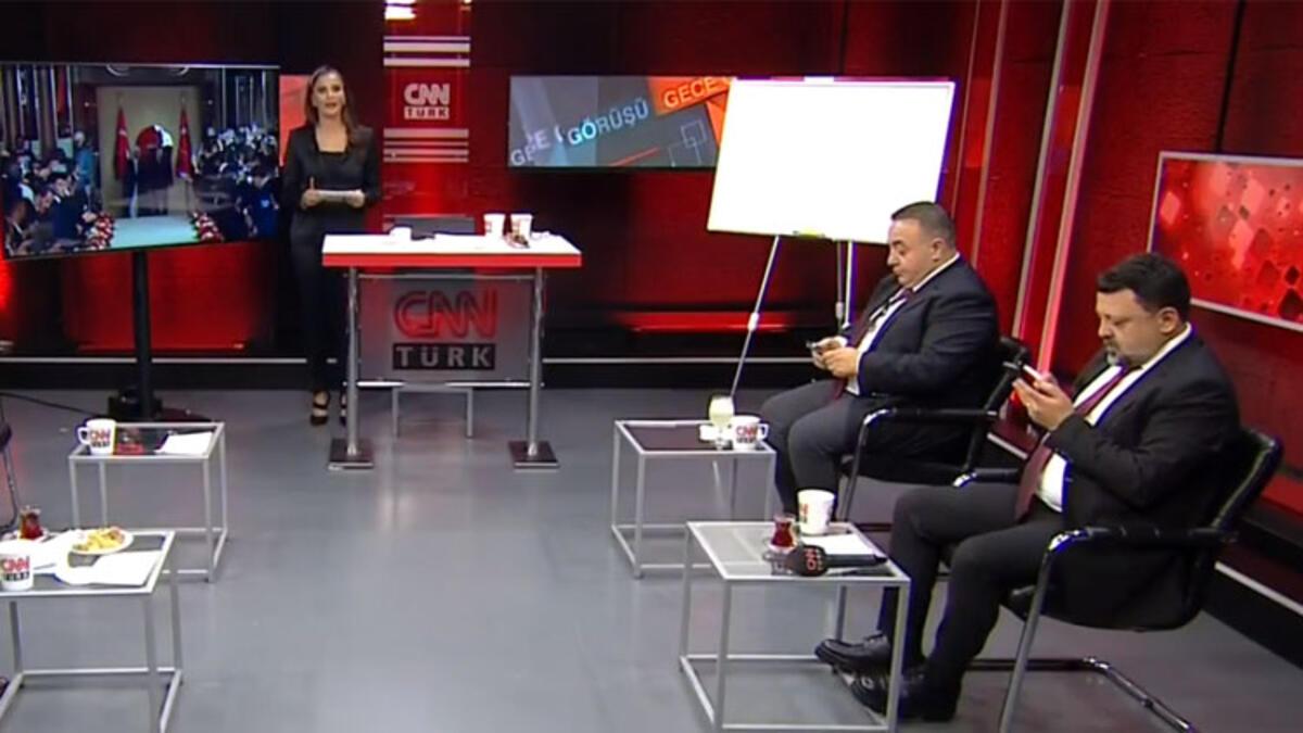 Gazeteciler CNN Türk'te Mehmet Şimşek'in Hazine ve Maliye Bakanı olmasını