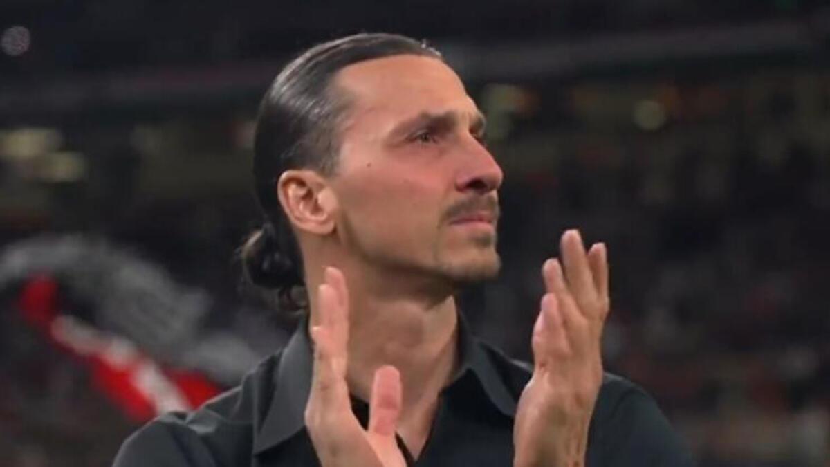 Zlatan Ibrahimovic gözyaşlarıyla futbolu bıraktı