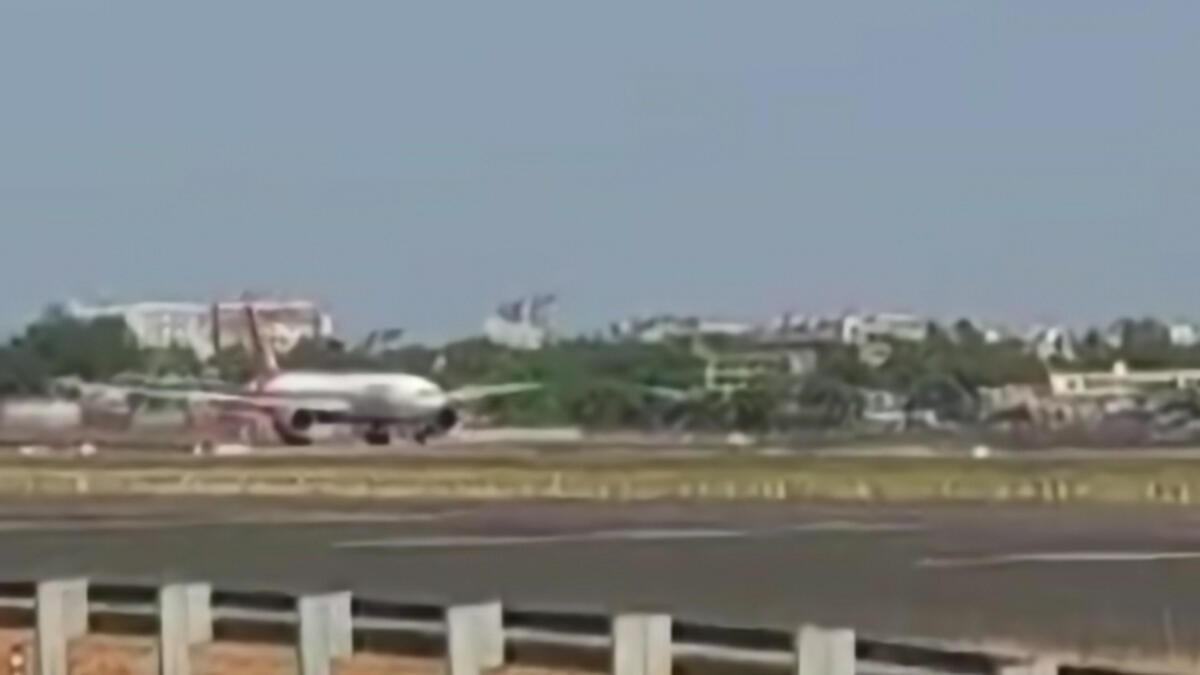 Hindistan'dan ABD'ye giden yolcu uçağı Rusya'ya iniş yaptı