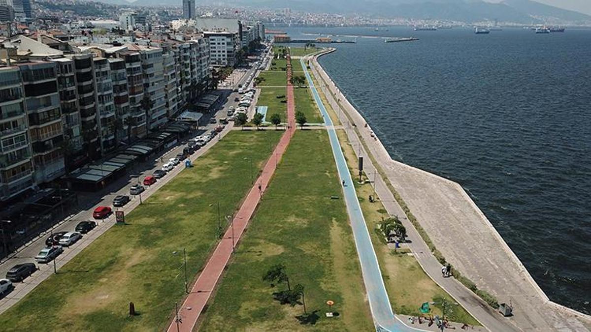 İzmir'de Kordon sahil boş kaldı - Son Dakika Flaş Haberler