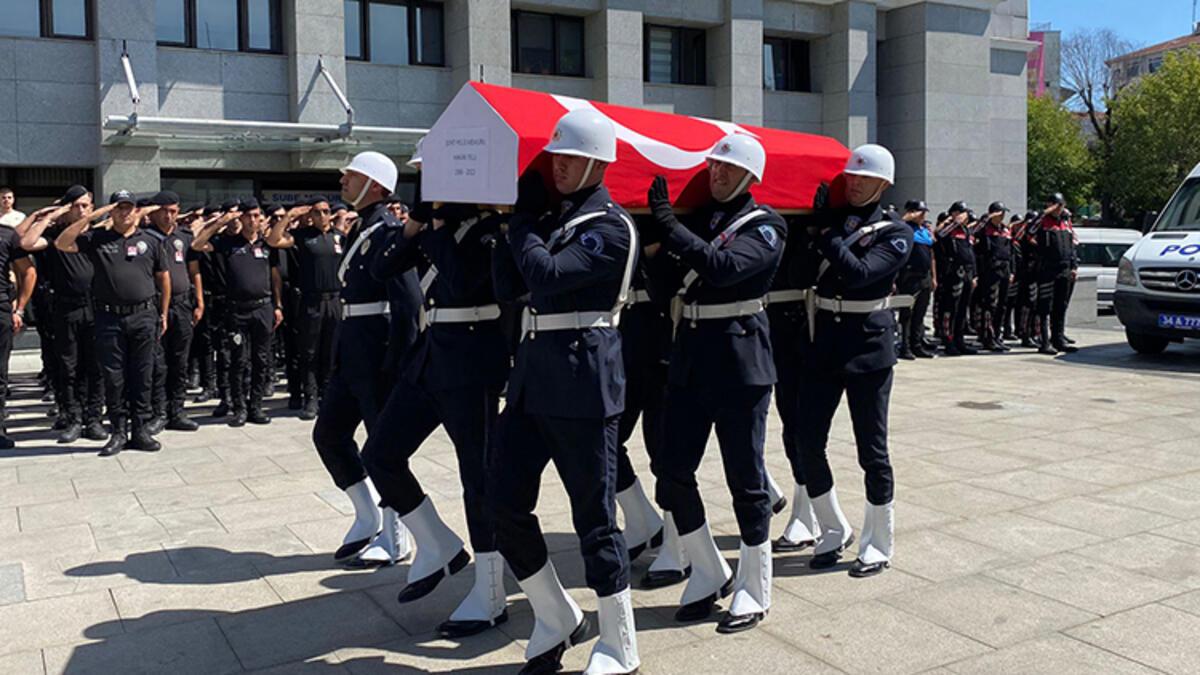Şehit polis memuru Hakan Telli için İstanbul Emniyet Müdürlüğü'nde tören