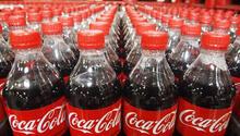 Coca cola daha fazla su isteyince halk ayaklandı