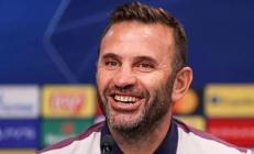 Son dakika: Okan Buruk resmen Galatasarayda Sözleşme süresi ve maaşı... Son dakika: Okan Buruk resmen Galatasarayda Sözleşme süresi ve maaşı...