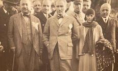 İşte sergide yer alan Atatürkün az bilinen fotoğrafları