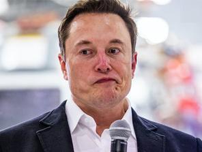 Dünyanın en zengin insanı değişti Musk unvanını kaybetti