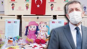 Filistinli çocuklara bin oyun sandığı