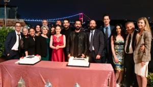 “Camdaki Kız” başarısını kutladı