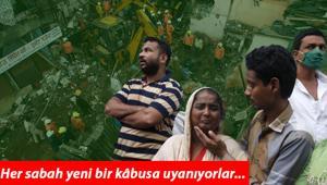 Hindistanda her gün bir başka kâbus... Şiddetli yağış nedeniyle 3 katlı bina çöktü: 11 kişi öldü