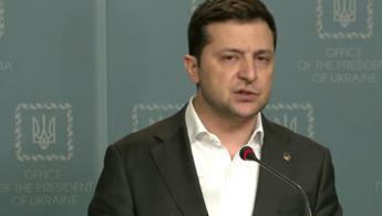 Son dakika: Ukrayna Cumhurbaşkanı Zelenskiden halka direniş çağrısı