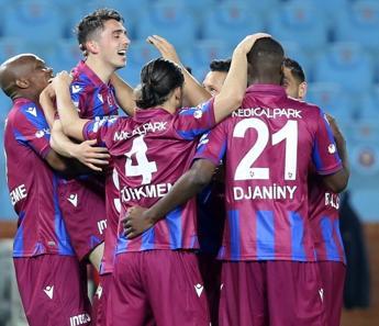 Deplasmanda 197 gündür yenilmeyen Trabzonspor, Konyaspor'a konuk olacak