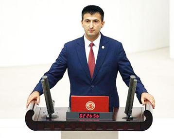 CHP’den istifa eden Mehmet Ali Çelebi’ye dair birkaç şey