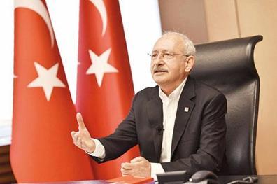 Akademisyenden iyi siyasetçi çıkmaz: İbrahim Kaboğlu örnek olayı