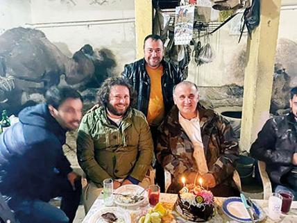 Mesut Özil’e bile bu yapıldı Almanya’da yabancı Türkiye’de Alamancı