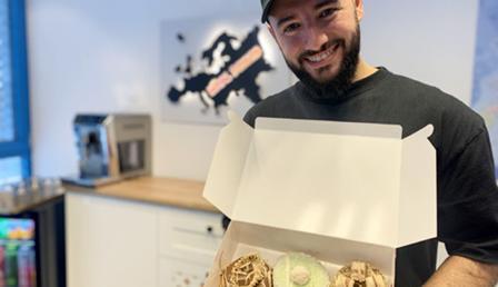 Almanya Türk genci Enes’i konuşuyor... 1 dükkânla başladı...