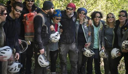 Dünya bu insanları konuşuyor! 40 gün mağara içerisinde yaşadılar, çıkınca söyledikleriyle şaşırttılar 