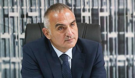 Bakan Ersoy'dan turizm için umutlandıran açıklama