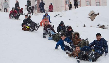 Erzurum, Kars ve Muş'ta yarın okullar tatil mi? 