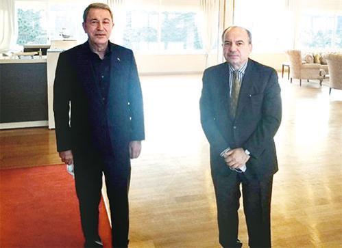 Akar, ‘FETÖ’cü albay YAŞ’ta nasıl general oldu’ sorusuna ne yanıt verdi