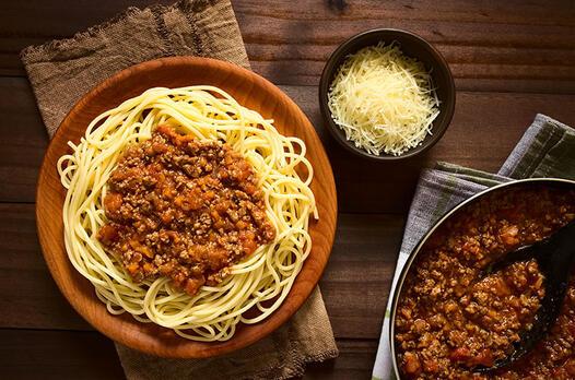 Spaghetti bolognese tarifi