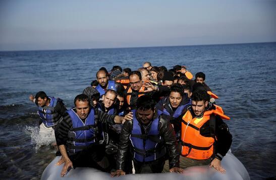 Yunanistan hakkında korkunç iddia... Göçmenleri denizde ölüme terk ediyorlar!