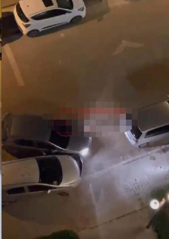 Alkollü sürücü, park halindeki 4 otomobile çarptı