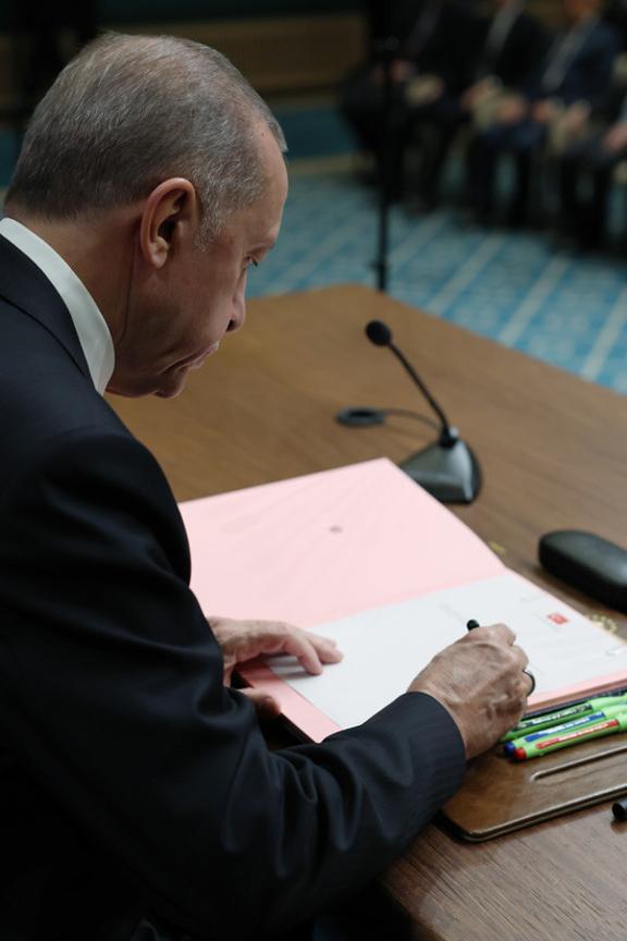 Son dakika... Cumhurbaşkanı Erdoğan, seçim kararını imzaladı: Seçim 14 Mayısta