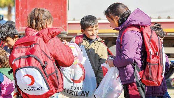 Hürriyet Suriye'de... Savaş çocuklarının dileği barış