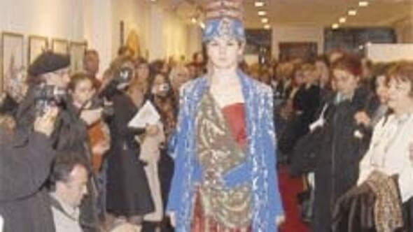 Sultan Suleyman In Kaftani Sergide Trendus Com
