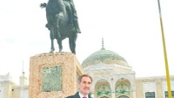 Atatürk’ün Başkent’e bakan anıtı onarıldı