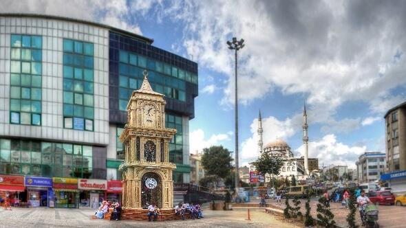 istanbul haberleri kucukkoy meydani na tarihi ve bugunu simgeleyen saat kulesi yerel haberler