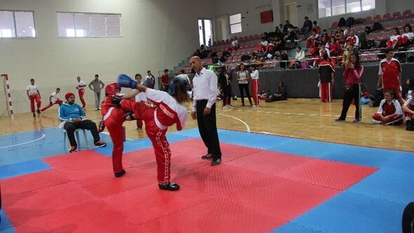 kayseri haberleri kick boks musabaklari incesu spor salonunda yapildi yerel haberler