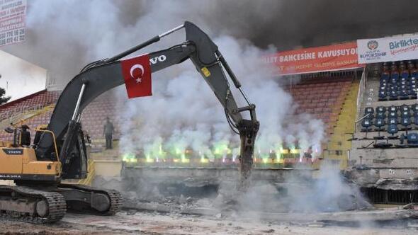 Millet Bahçesi olacak Malatya İnönü Stadyumunun yıkımı başladı