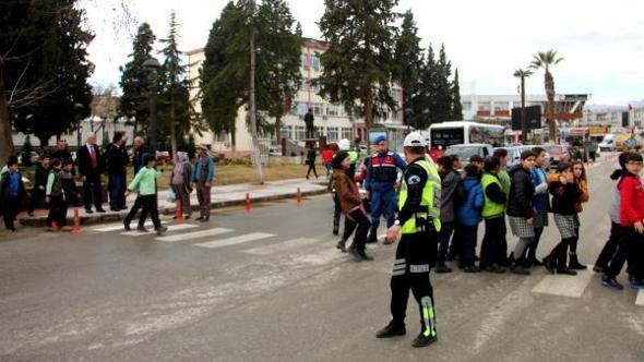 Sarigol De 2 Bin 600 Fidan Dikildi Manisa Sarigol Haberleri