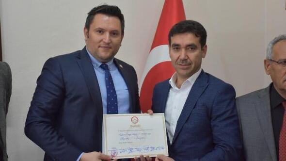 Dargeçit Belediye Başkanı AK Partili Aksoy göreve başladı